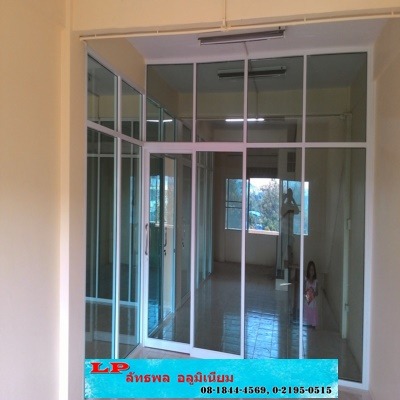 รับทำกระจกกั้นห้อง - ร้านติดตั้งกระจกอลูมิเนียม นนทบุรี ลัทธพล